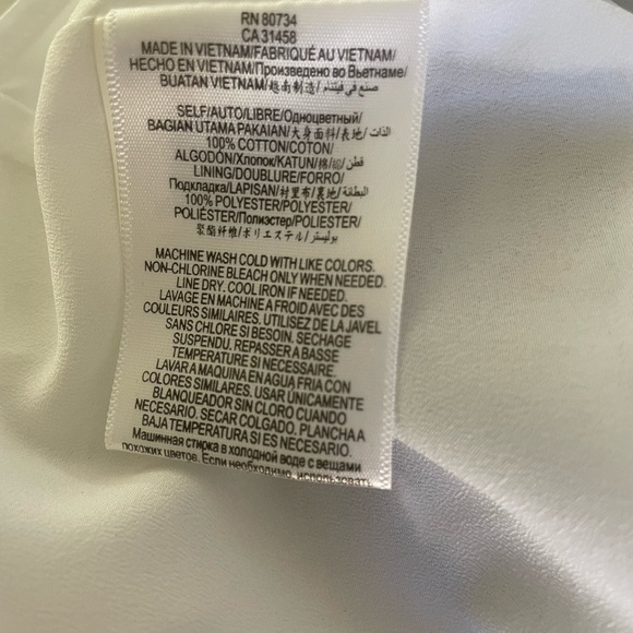 BCBGeneration Women's
Cargo A-Line Skirt Gray and White Stripped Size Small - Picture 7 of 7